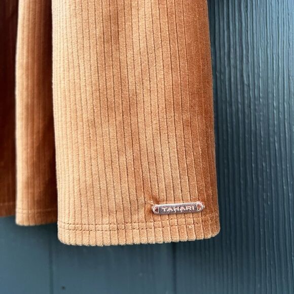 Tahari Girl Smocked Chest Dress size 8 - Picture 3 of 5